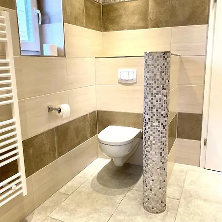 Schoene Ferienwohnung Mit Grossem Garten Flensburgo Exterior foto