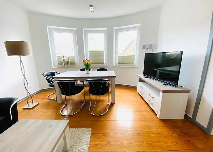 Schoene Ferienwohnung Mit Grossem Garten
